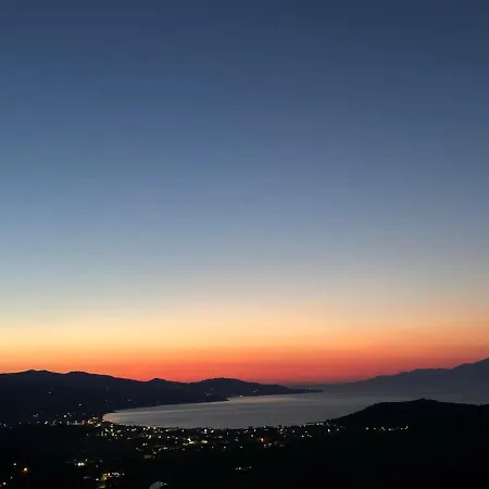 Thea - The View 2nd Floor شقة *